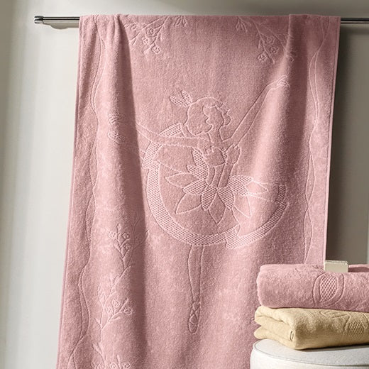 Toalha de Banho Infantil Aveludada Karsten - Fio Cardado Encantada Rosa
