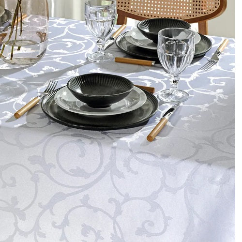 Toalha de Mesa Döhler Requinte - Lisa Branca 1,60x1,60